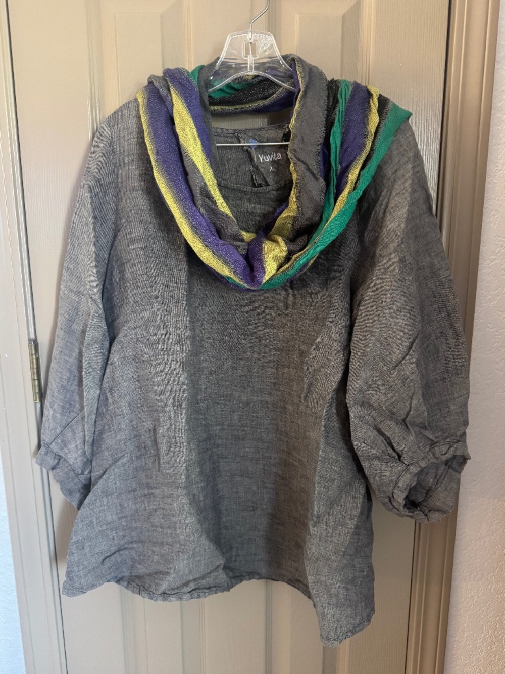 Yuvita grey linen top Sz XL